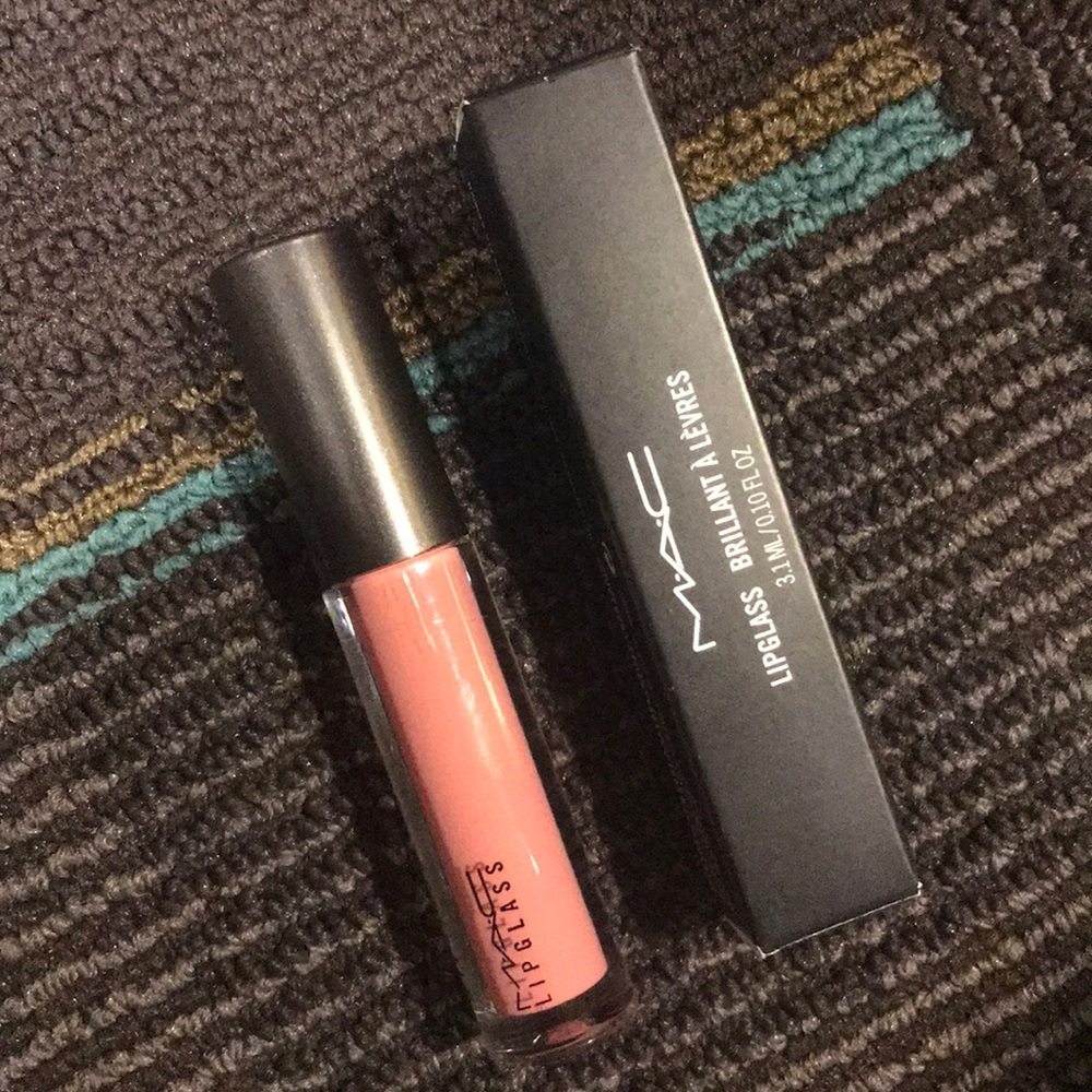 MAC LIPGLASS IN CANDY BOX